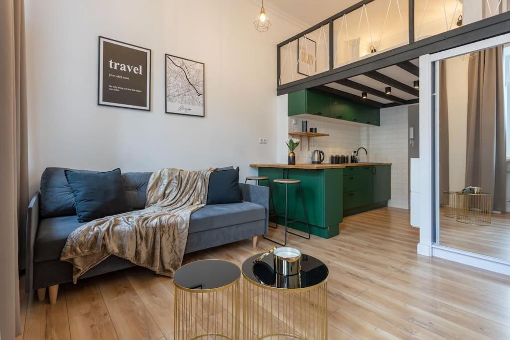 Urban Chic - Center - - Zlota *